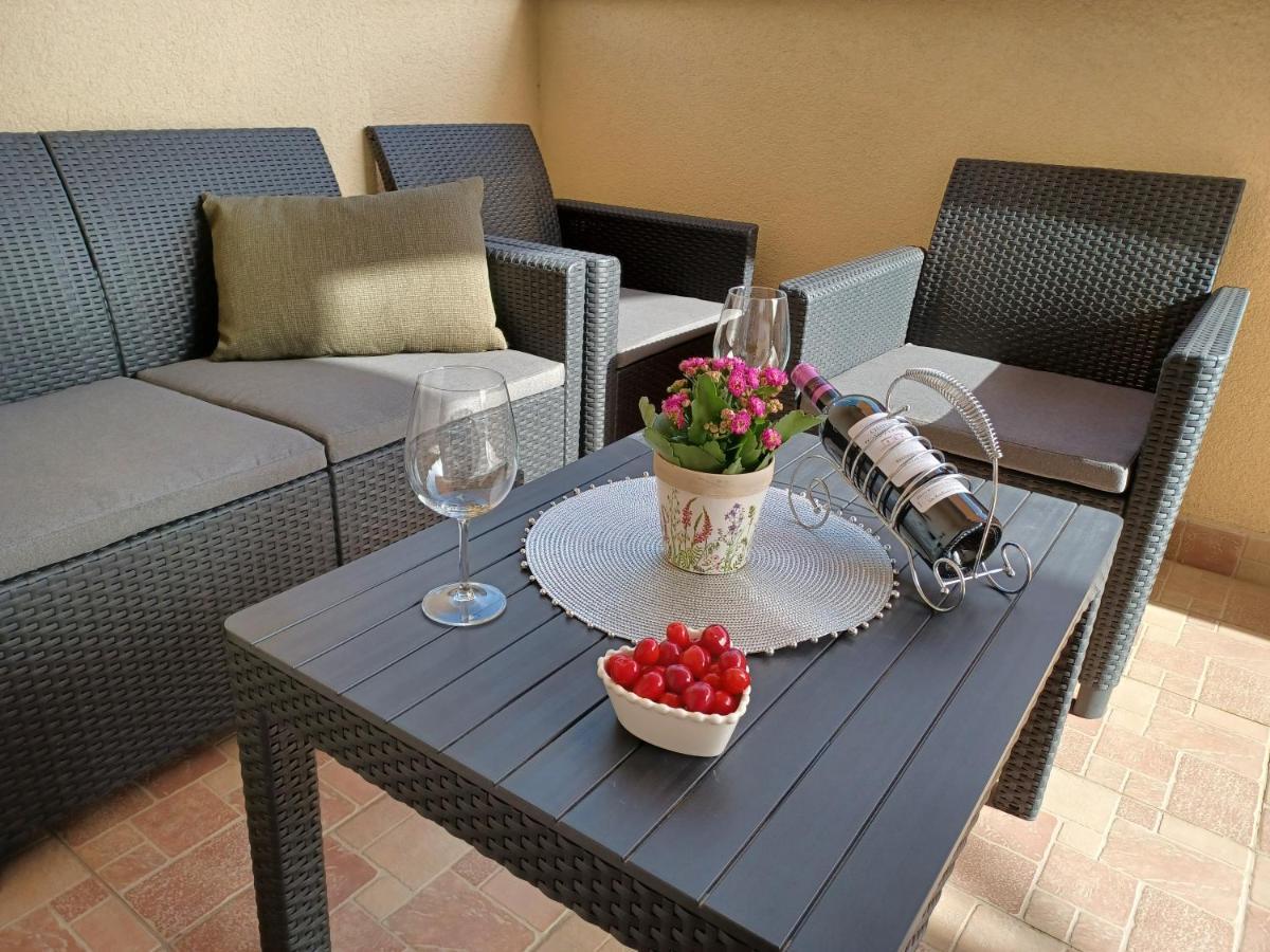 Luxury Apartment Maris Kaštela Buitenkant foto